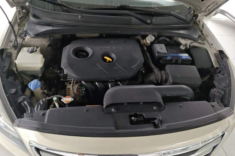 Used Hyundai Mistra 2016 1.8L Automatic Smart GLS Engine Bay