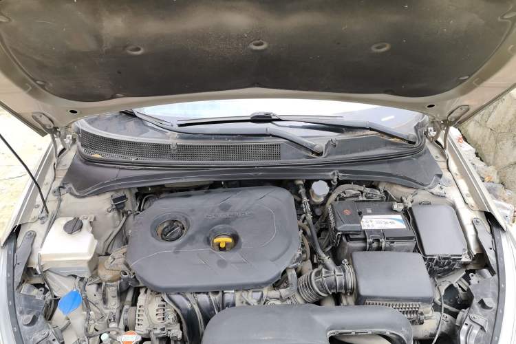Used Hyundai Mistra 2016 1.8L Automatic Deluxe DLX Model Engine Bay