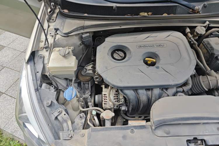 Used Hyundai Mistra 2016 1.8L Automatic Smart GLS Engine Bay Right