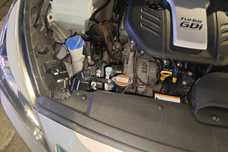 Used Hyundai Mistra 2016 1.6T Automatic Smart GLS Engine Bay Right