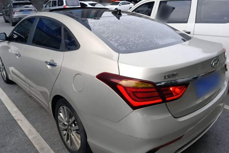 Used Hyundai Mistra 2016 1.8L Automatic Deluxe DLX Model Exterior 6