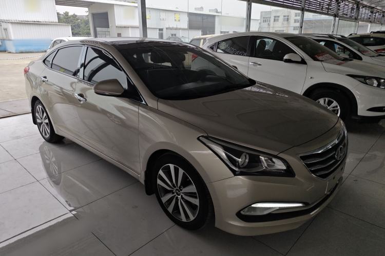 Used Hyundai Mistra 2016 1.8L Automatic Smart GLS Front Right 45 Deg