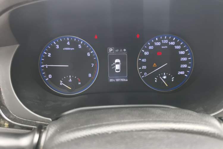 Used Hyundai Mistra 2016 1.8L Automatic Smart GLS Odometer Close Up