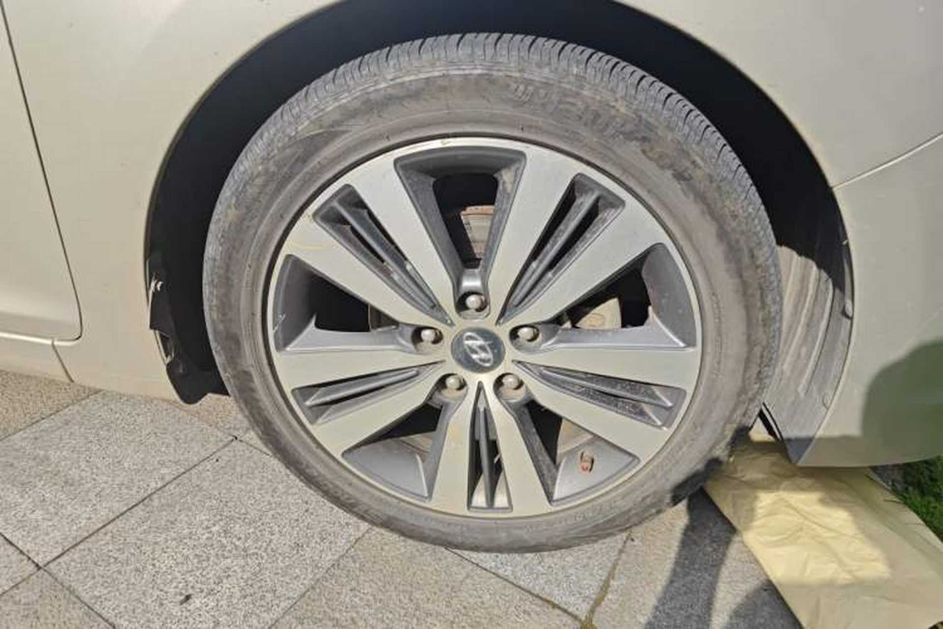 Used Hyundai Mistra 2016 1.8L Automatic Smart GLS Right Front Wheel Hub