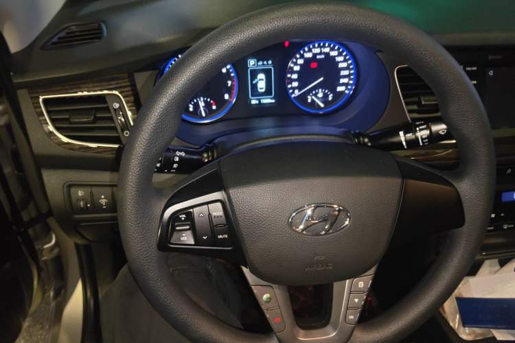 Used Hyundai Mistra 2016 1.6T Automatic Smart GLS Steering Wheel