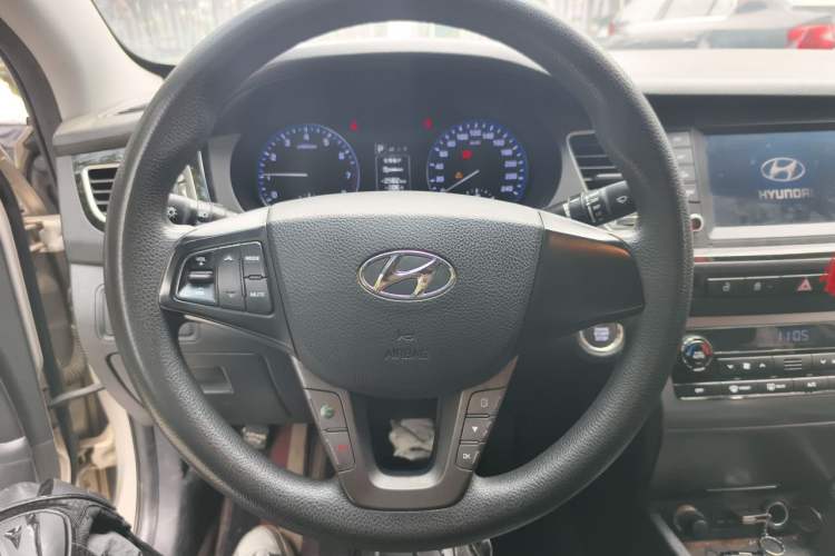 Used Hyundai Mistra 2016 1.8L Automatic Smart GLS Steering Wheel