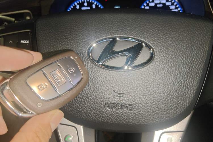 Used Hyundai Mistra 2016 1.6T Automatic Smart GLS Vehicle Key