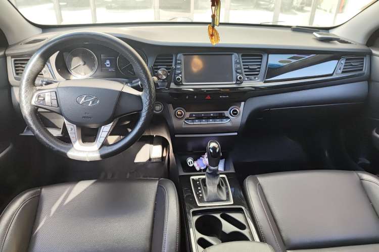 Used Hyundai Mistra 2017 1.8L Automatic Smart GLS China V Standard Center Console