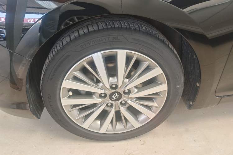 Used Hyundai Mistra 2017 1.8L Automatic Smart GLS China V Standard Left Front Wheel Hub