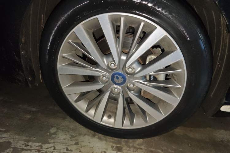Used Hyundai Mistra 2017 1.6T Automatic Smart GLS China V Standard Right Front Wheel Hub