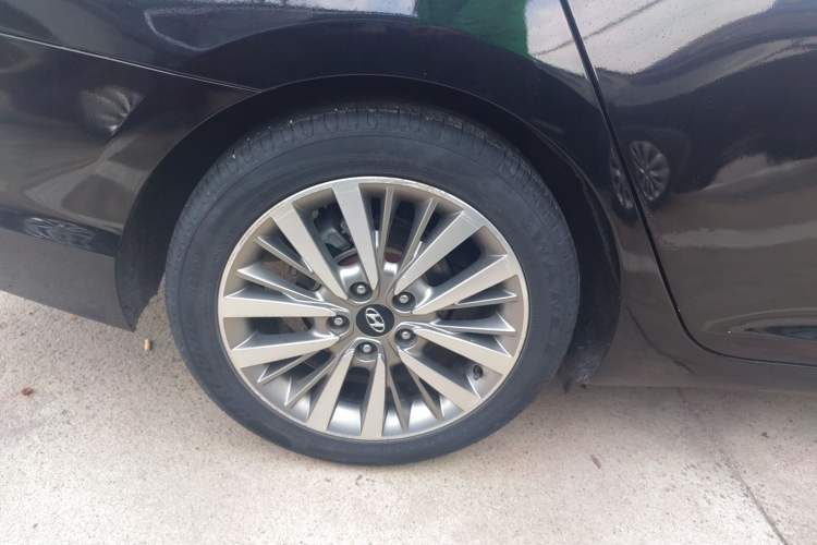 Used Hyundai Mistra 2017 1.8L Automatic Smart GLS China V Standard Right Rear Wheel Hub