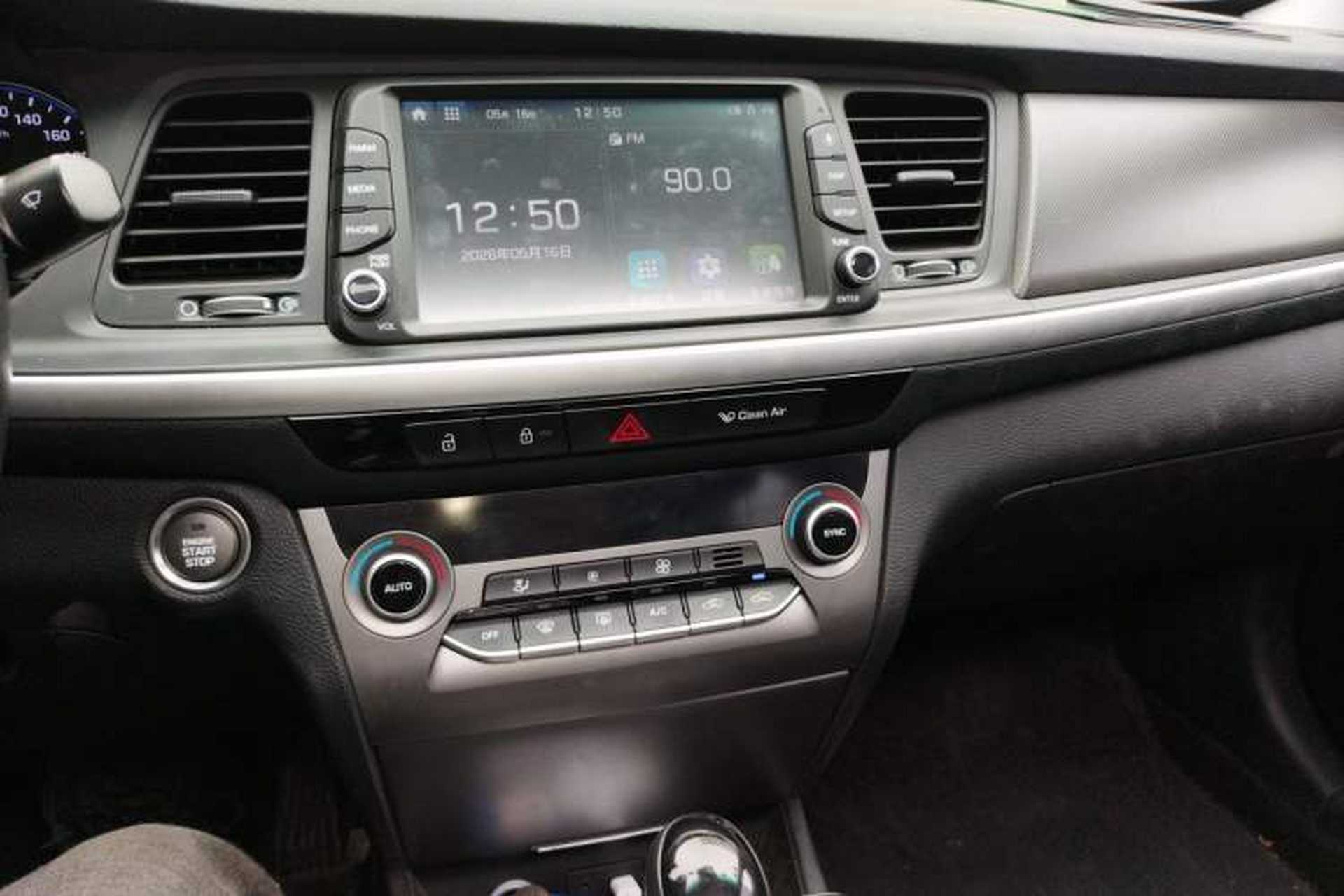 Used Hyundai Mistra 2017 1.8L Automatic Deluxe DLX Model China V Emission Standard Audio And AC Panel