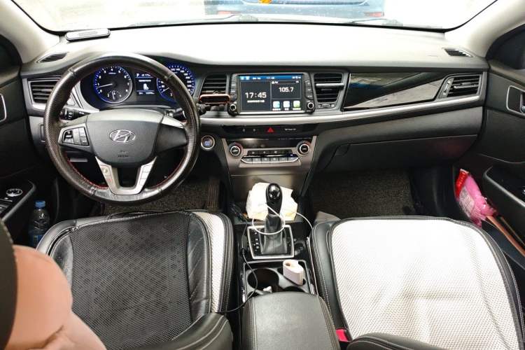 Used Hyundai Mistra 2017 1.6T Automatic Smart GLS China V Standard Center Console