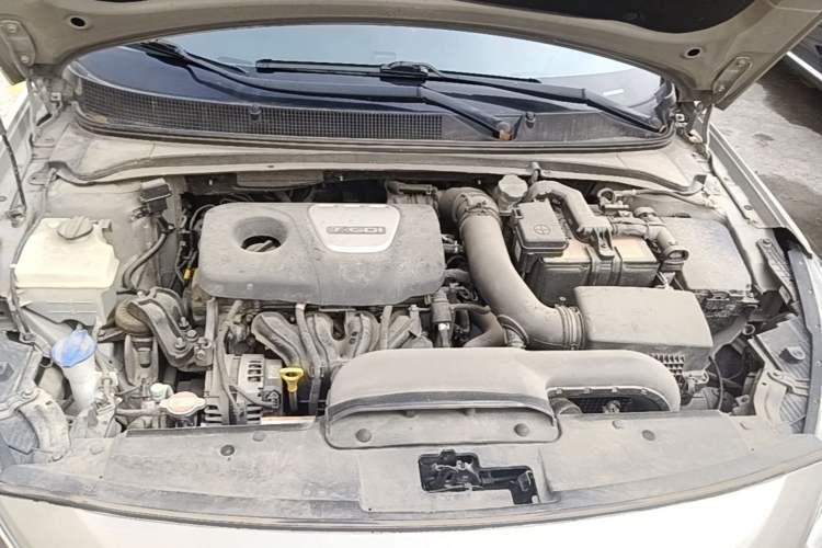 Used Hyundai Mistra 2017 1.6T Automatic Smart GLS China V Standard Engine Bay