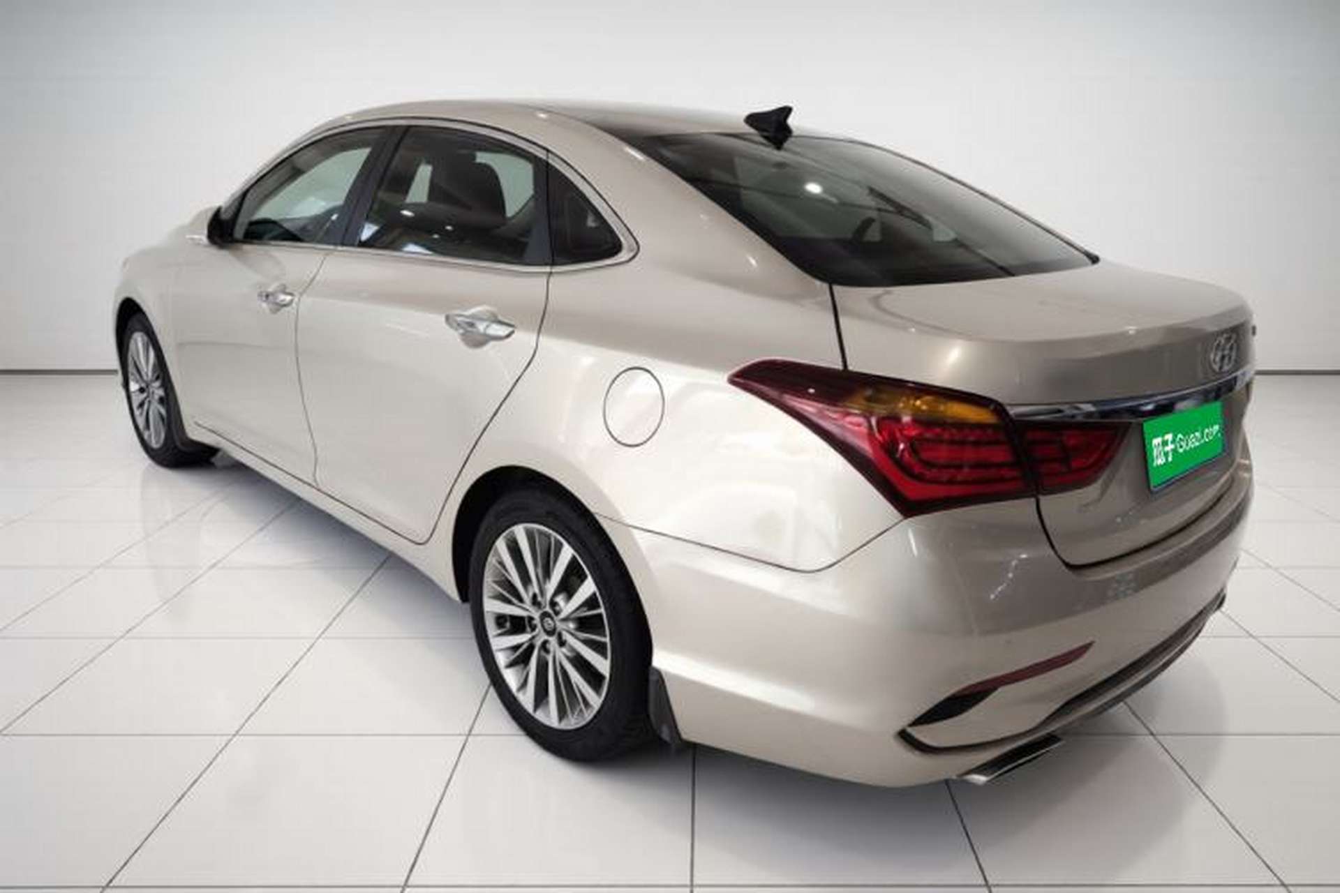 Used Hyundai Mistra 2017 1.8L Automatic Deluxe DLX Model China V Emission Standard Exterior 2