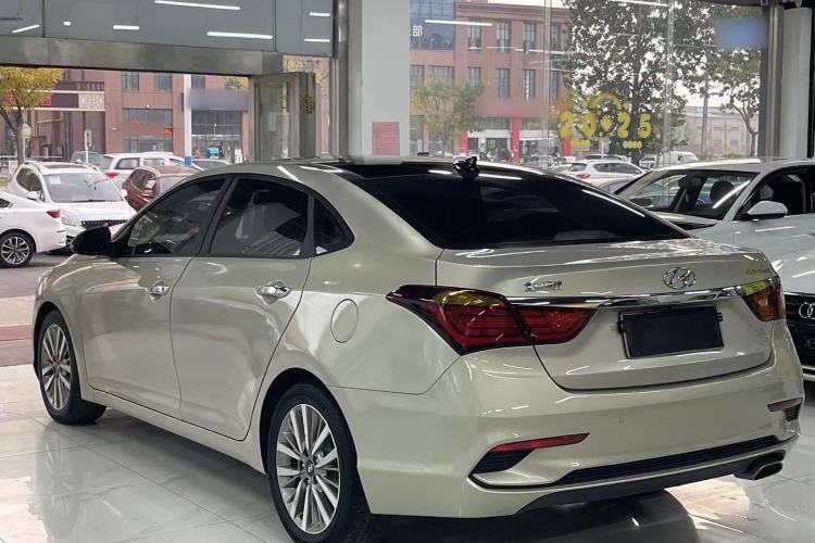 Used Hyundai Mistra 2017 1.8L Automatic Deluxe DLX Model China V Emission Standard Exterior 3