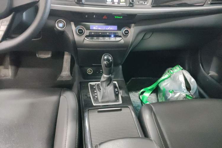 Used Hyundai Mistra 2017 1.8L Automatic Smart GLS China V Standard Gear Lever