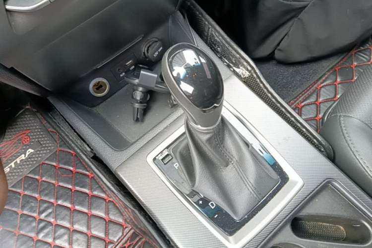 Used Hyundai Mistra 2017 1.8L Automatic Deluxe DLX Model China V Emission Standard Gear Lever