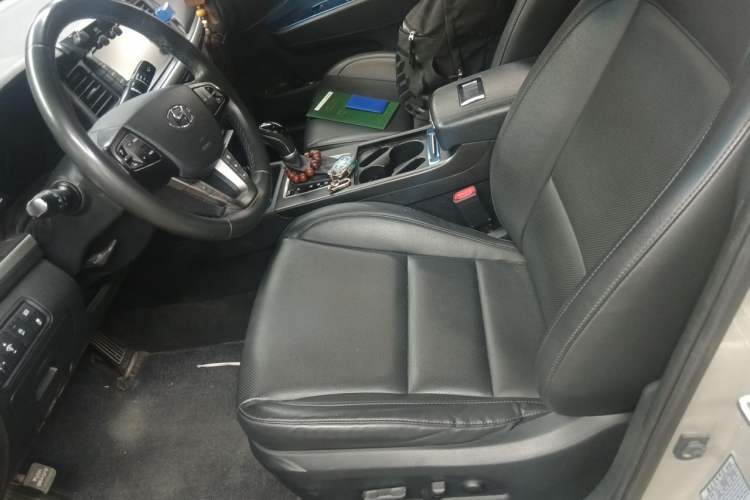 Used Hyundai Mistra 2017 1.8L Automatic Deluxe DLX Model China V Emission Standard Left Front Seat