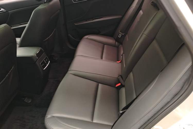Used Hyundai Mistra 2017 1.8L Automatic Deluxe DLX Model China V Emission Standard Left Rear Seat