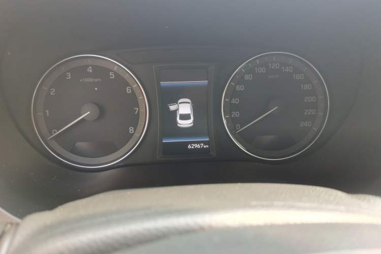 Used Hyundai Mistra 2017 1.8L Automatic Deluxe DLX Model China V Emission Standard Odometer Close Up