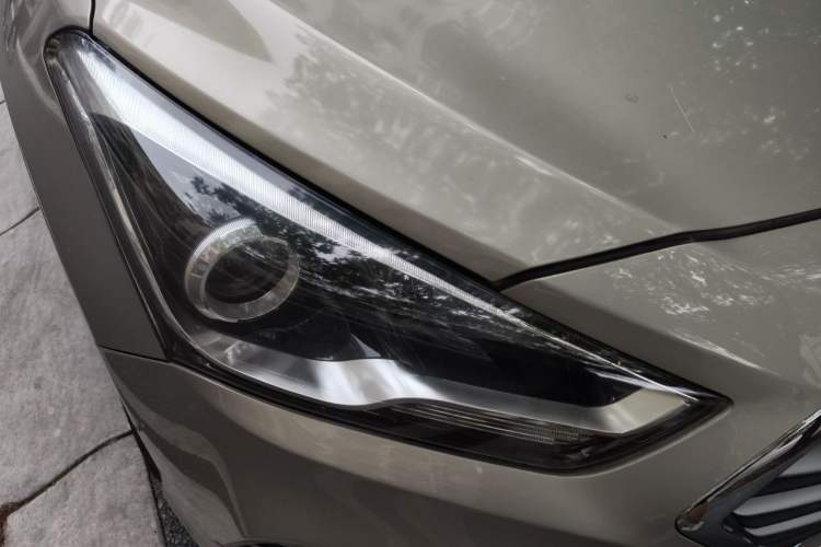 Used Hyundai Mistra 2017 1.8L Automatic Deluxe DLX Model China V Emission Standard Right Front Headlight