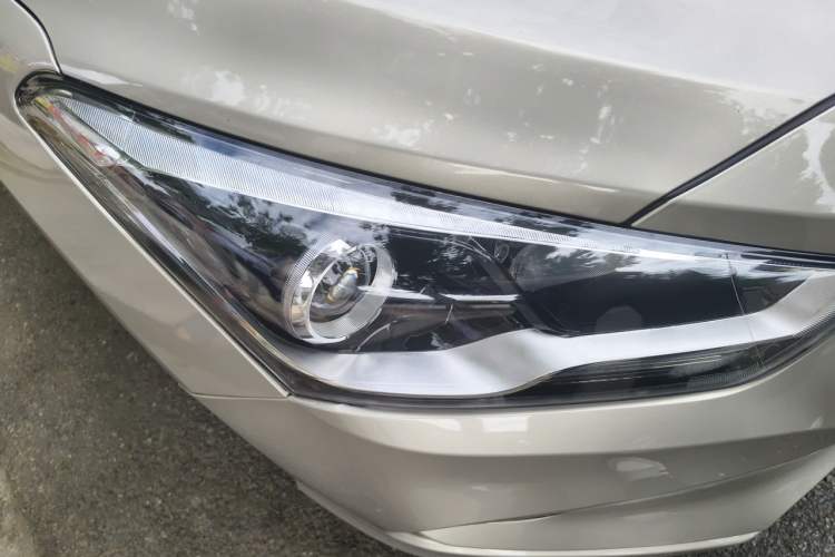 Used Hyundai Mistra 2017 1.8L Automatic Smart GLS China V Standard Right Front Headlight