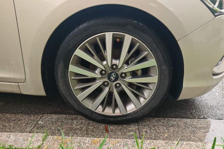 Used Hyundai Mistra 2017 1.8L Automatic Smart GLS China V Standard Right Front Wheel Hub