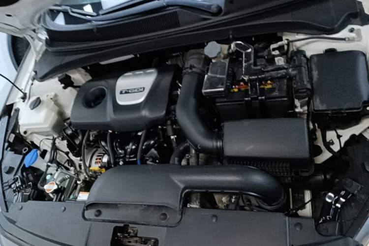 Used Hyundai Mistra 2017 1.6T Automatic Smart GLS China V Standard Engine Bay
