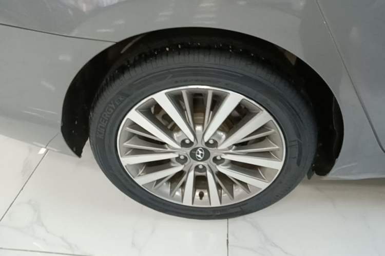 Used Hyundai Mistra 2017 1.6T Automatic Smart GLS China V Standard Right Rear Wheel Hub