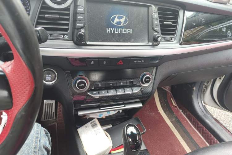 Used Hyundai Mistra 2017 1.8L Automatic Smart GLS China V Standard Audio And AC Panel