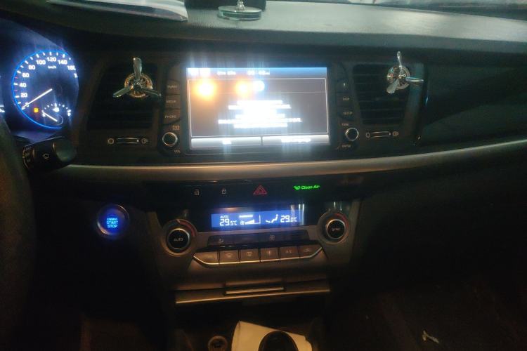 Used Hyundai Mistra 2017 1.8L Automatic Smart GLS China V Standard Audio And AC Panel
