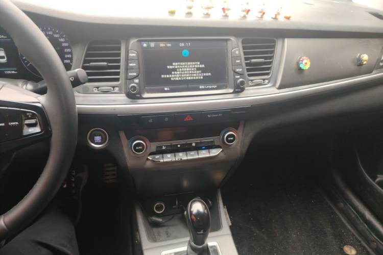 Used Hyundai Mistra 2017 1.6T Automatic Flagship Model TOP China V Emission Standard Audio And AC Panel