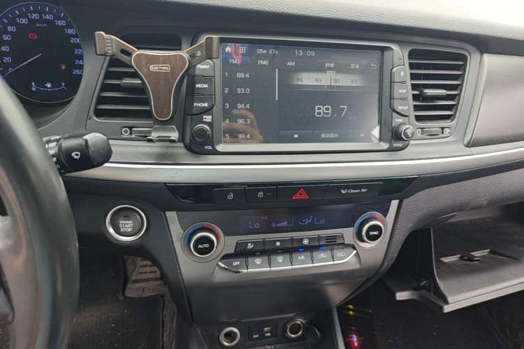 Used Hyundai Mistra 2017 1.6T Automatic Flagship Model TOP China V Emission Standard Audio And AC Panel