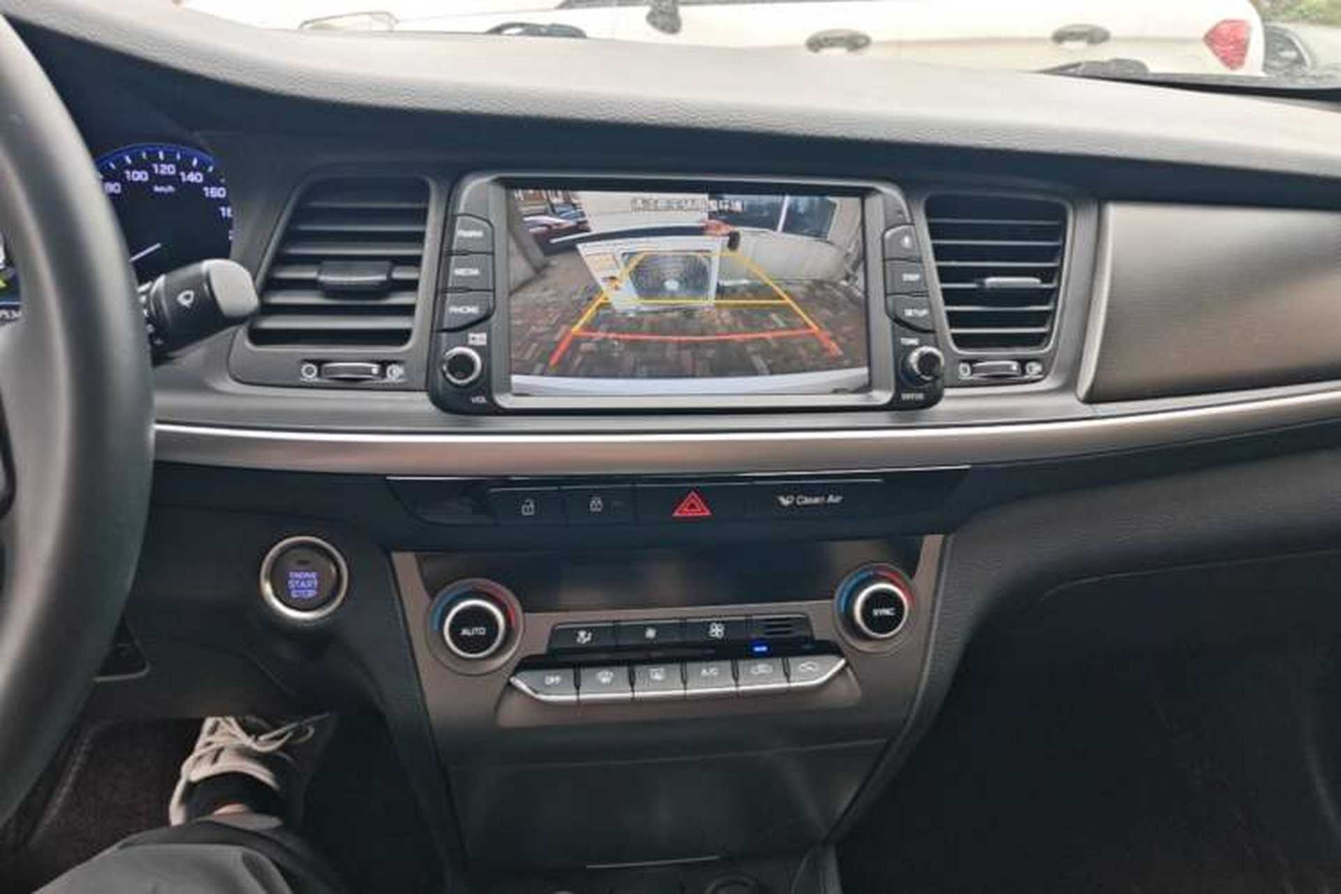 Used Hyundai Mistra 2017 1.8L Automatic Deluxe DLX Model China V Emission Standard Audio And AC Panel