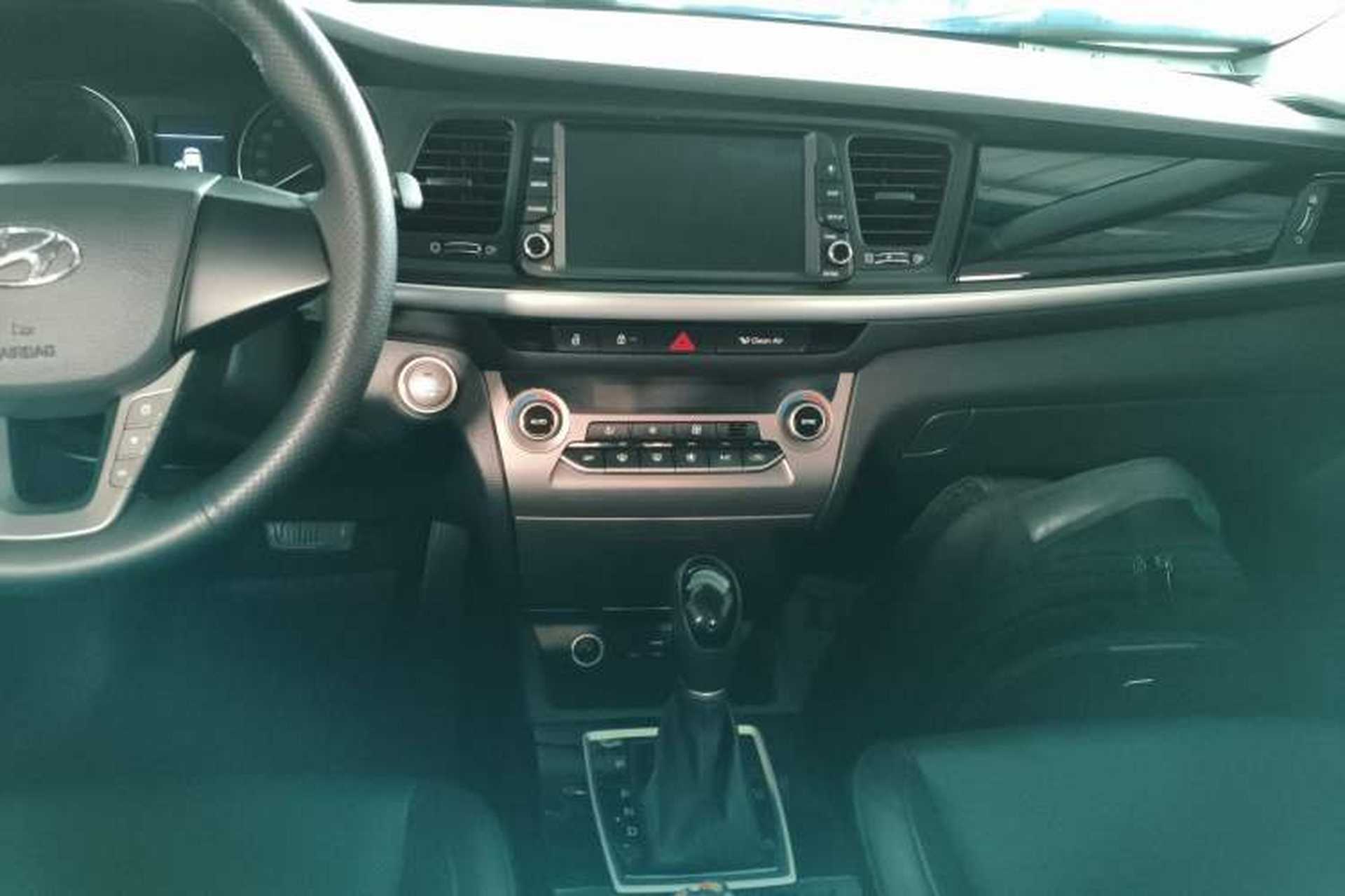 Used Hyundai Mistra 2017 1.8L Automatic Smart GLS China V Standard Audio And AC Panel