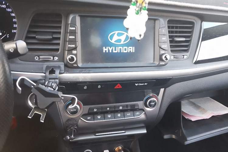 Used Hyundai Mistra 2017 1.8L Automatic Smart GLS China V Standard Audio And AC Panel
