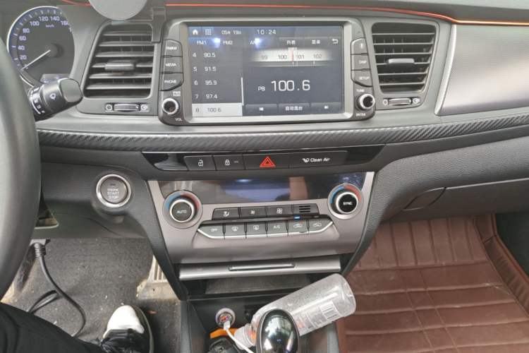 Used Hyundai Mistra 2017 1.6T Automatic Flagship Model TOP China V Emission Standard Audio And AC Panel