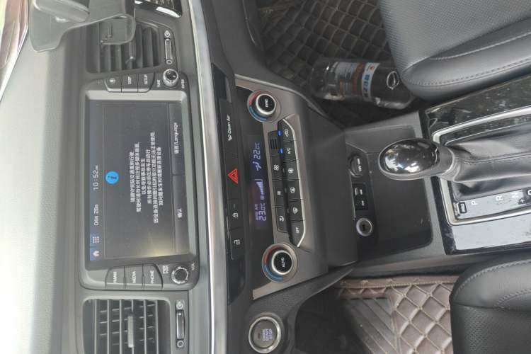 Used Hyundai Mistra 2017 1.8L Automatic Smart GLS China V Standard Audio And AC Panel