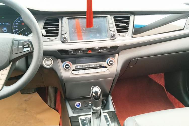 Used Hyundai Mistra 2017 1.8L Automatic Smart GLS China V Standard Audio And AC Panel