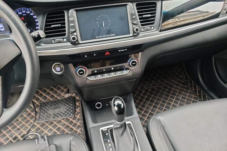 Used Hyundai Mistra 2017 1.8L Automatic Smart GLS China V Standard Audio And AC Panel