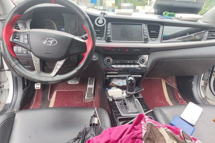 Used Hyundai Mistra 2017 1.8L Automatic Smart GLS China V Standard Center Console