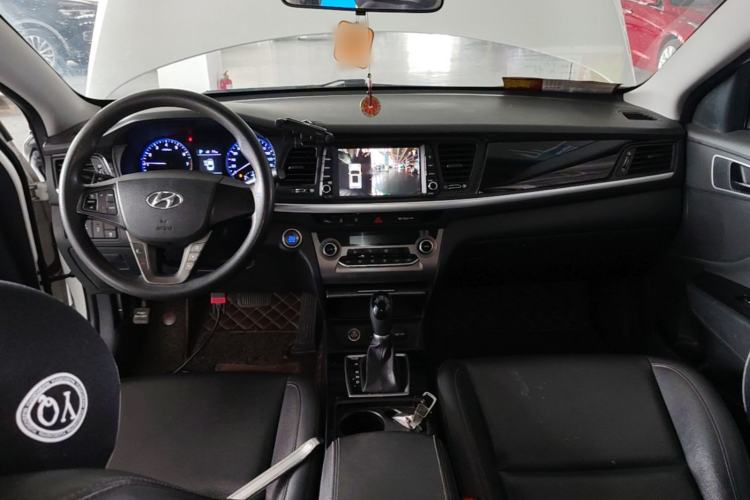 Used Hyundai Mistra 2017 1.8L Automatic Smart GLS China V Standard Center Console