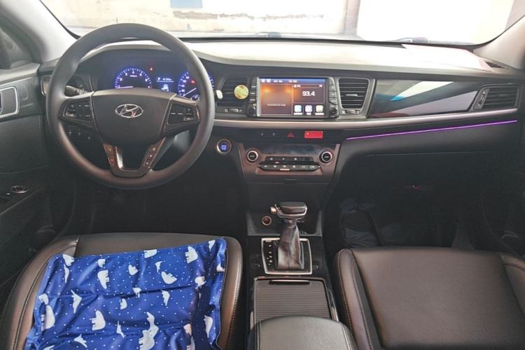 Used Hyundai Mistra 2017 1.8L Automatic Smart GLS China V Standard Center Console