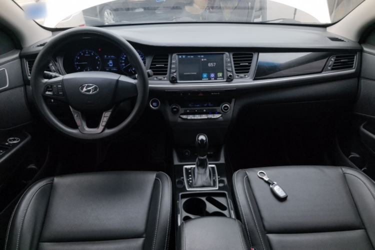 Used Hyundai Mistra 2017 1.6T Automatic Smart GLS China V Standard Center Console