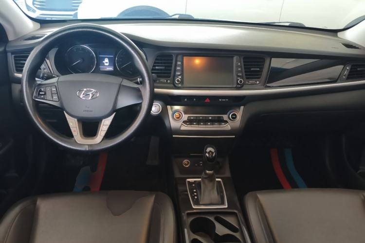 Used Hyundai Mistra 2017 1.8L Automatic Smart GLS China V Standard Center Console
