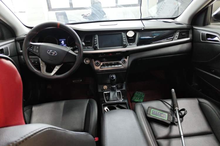 Used Hyundai Mistra 2017 1.8L Automatic Smart GLS China V Standard Center Console