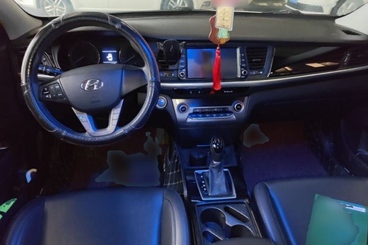 Used Hyundai Mistra 2017 1.8L Automatic Smart GLS China V Standard Center Console