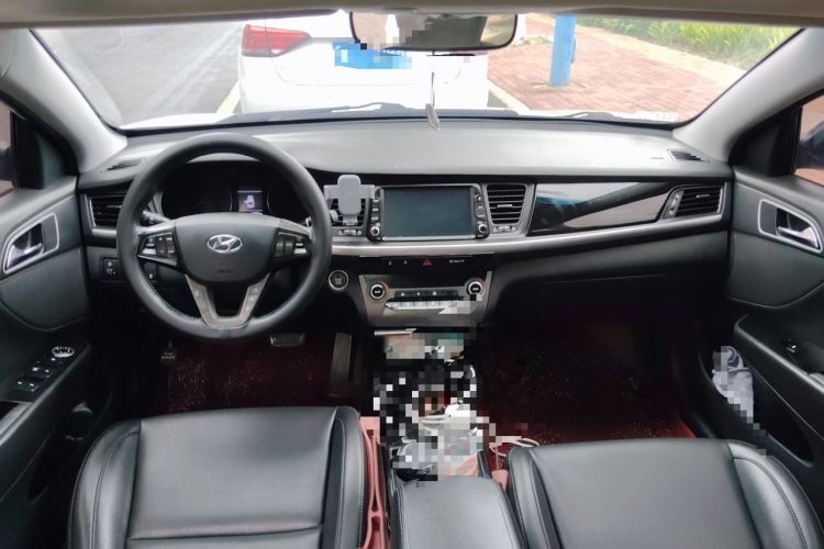 Used Hyundai Mistra 2017 1.8L Automatic Smart GLS China V Standard Center Console