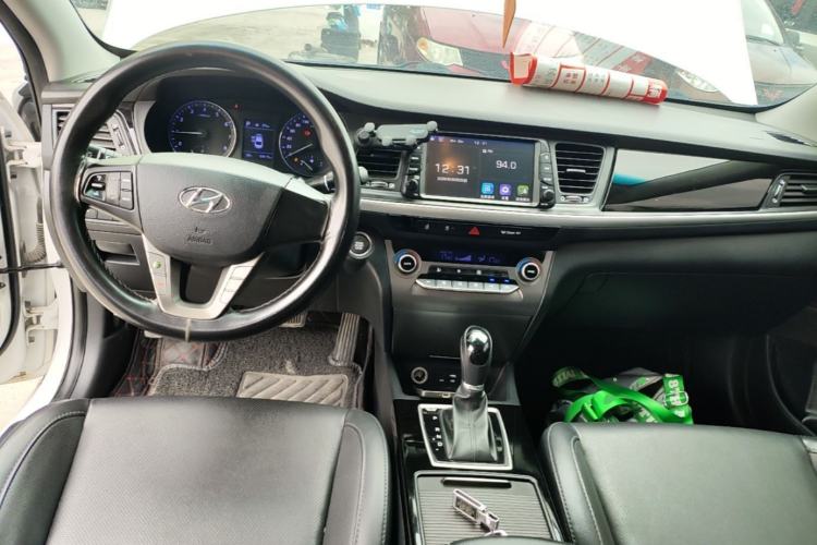 Used Hyundai Mistra 2017 1.8L Automatic Smart GLS China V Standard Center Console